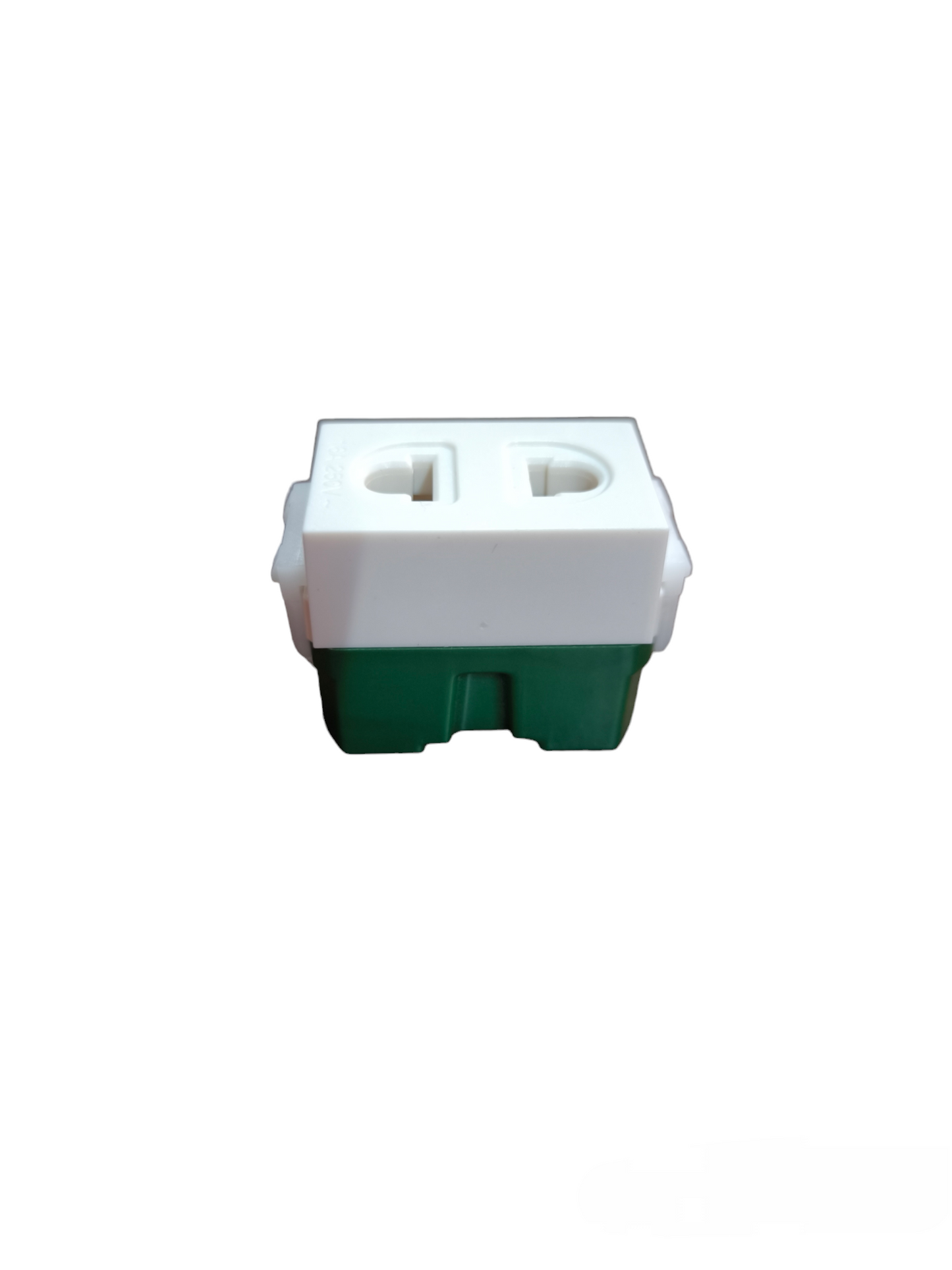 Omni Universal Outlet 16A 250V Wide Series WWU-200
