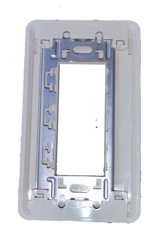 Panasonic 3 Gang Plate Full Color Series, 3 Gang Face Plate, 1 Gang 3 Device WNF6203W-8