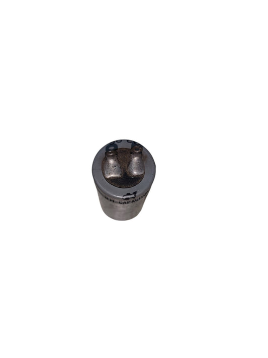 250V AC starting capacitor Motor Parts with a compact design for efficient electrical performance