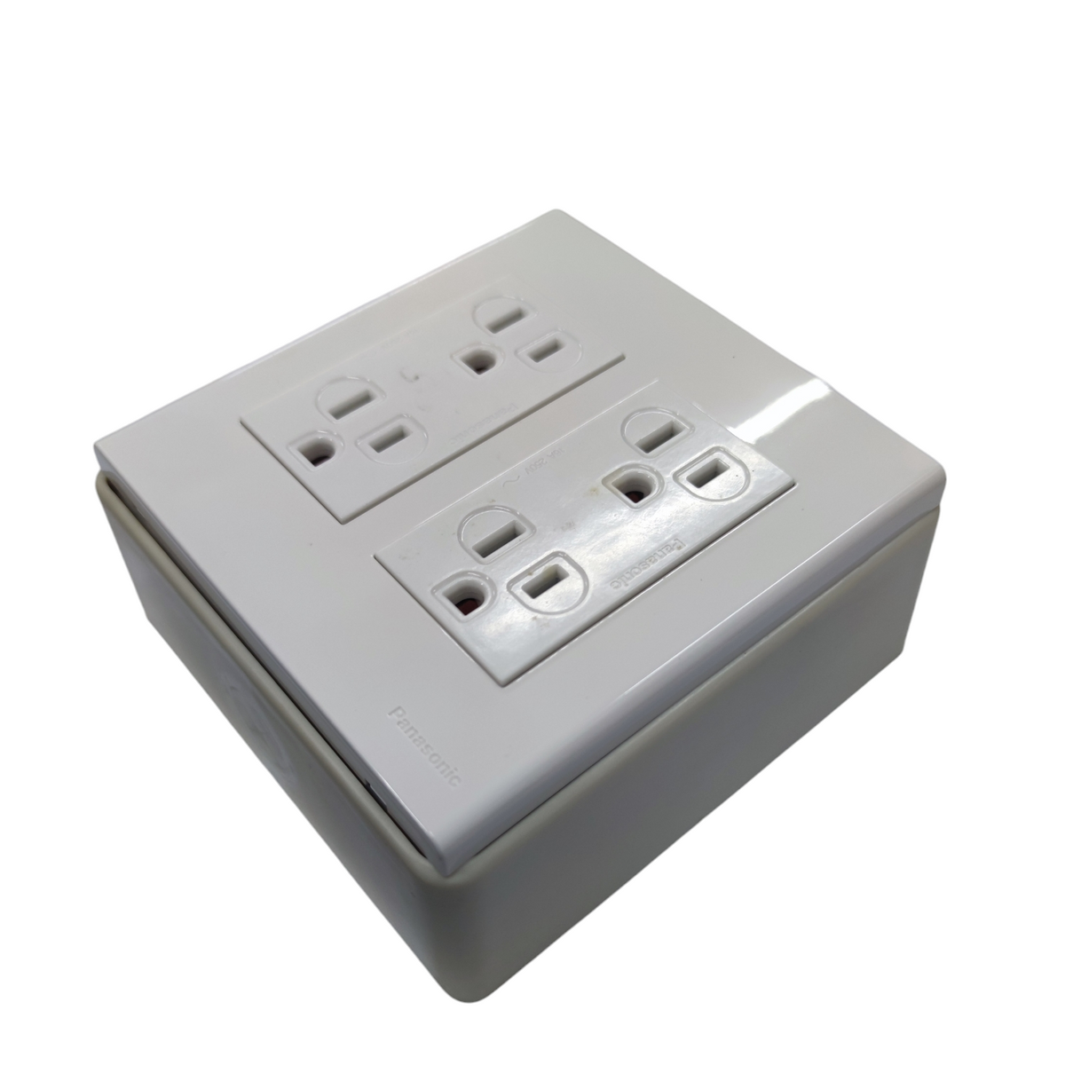 Panasonic 4 Gang Flat Pin Outlet with Ground 16A 220V WEG6806+(2XWEG1512-5)+Utility Box