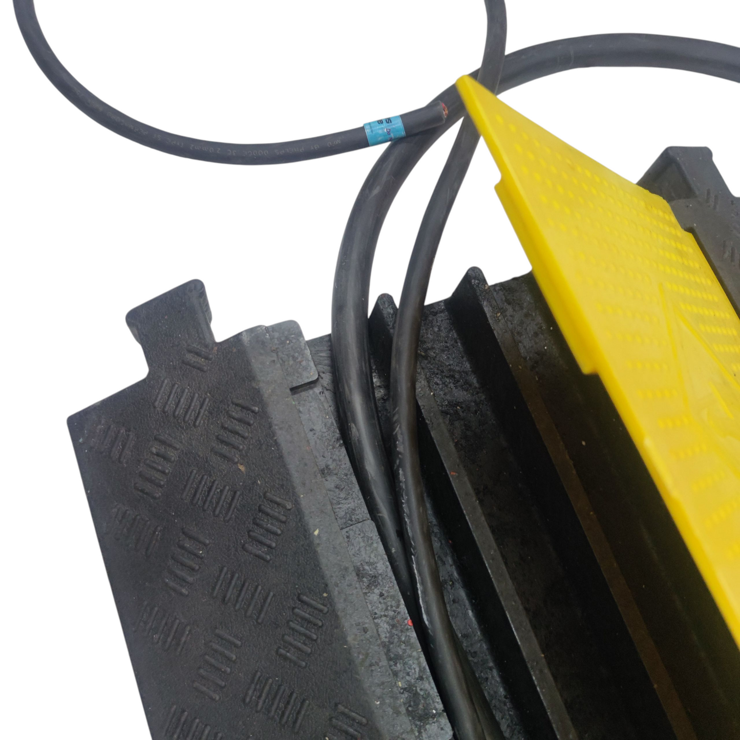 Grippes 4 channel cable ramp protector for safe cable management and protection on floors