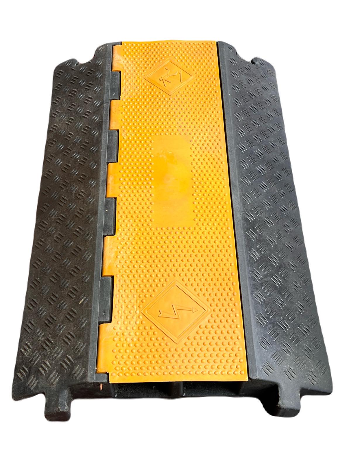 Grippes 2 Channel Cable Ramp XL 900mm x 58mm x 90mm
