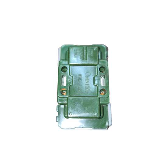 Omni Duplex Flat Pin Outlet 15A 250V Wide Series WWD-400