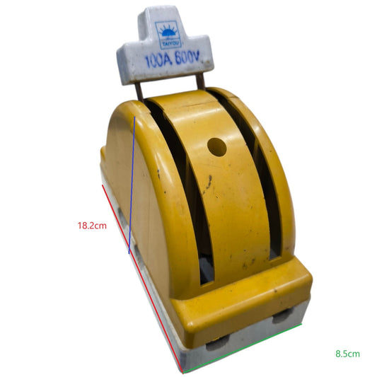 2PDT transfer switch 600V with a durable yellow design suitable for heavy-duty electrical applications