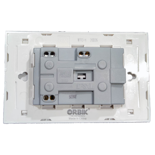 Duplex Universal Outlet with Ground 16A 220V ( T&J) , 2 Gang Universal Outlet with Ground