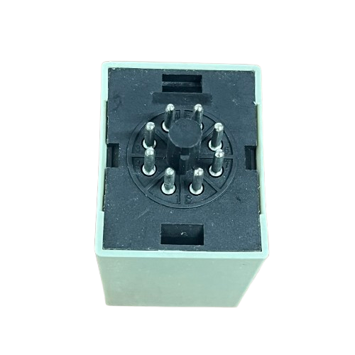 anly ah3nb analogue timer relay 220v cube unit with black octal top and eight metal pins for socket