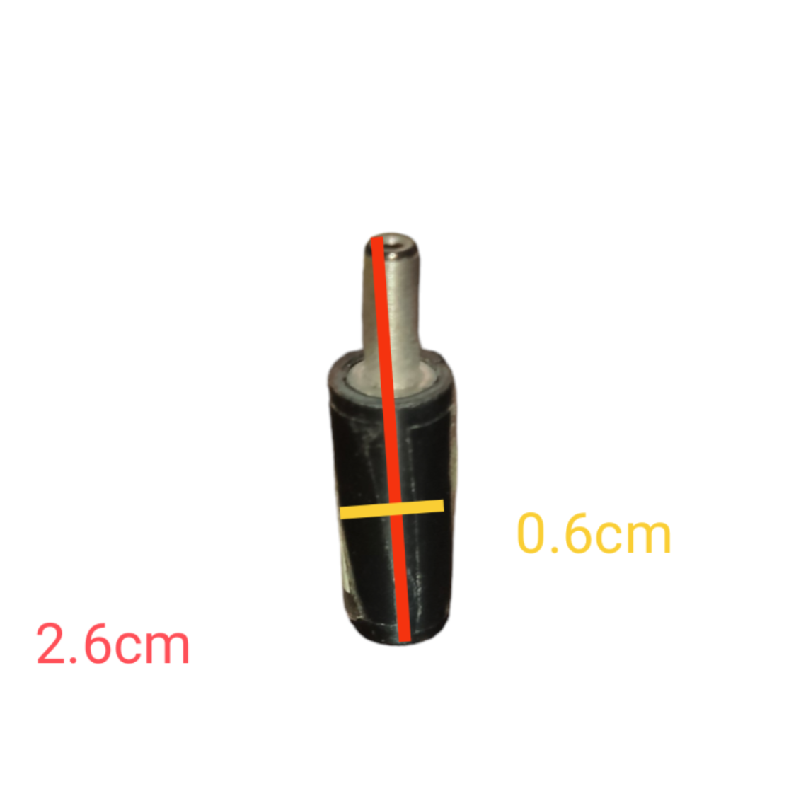 Crown Plug 2.5mm black power plug with metal tip and compact size for electrical connections