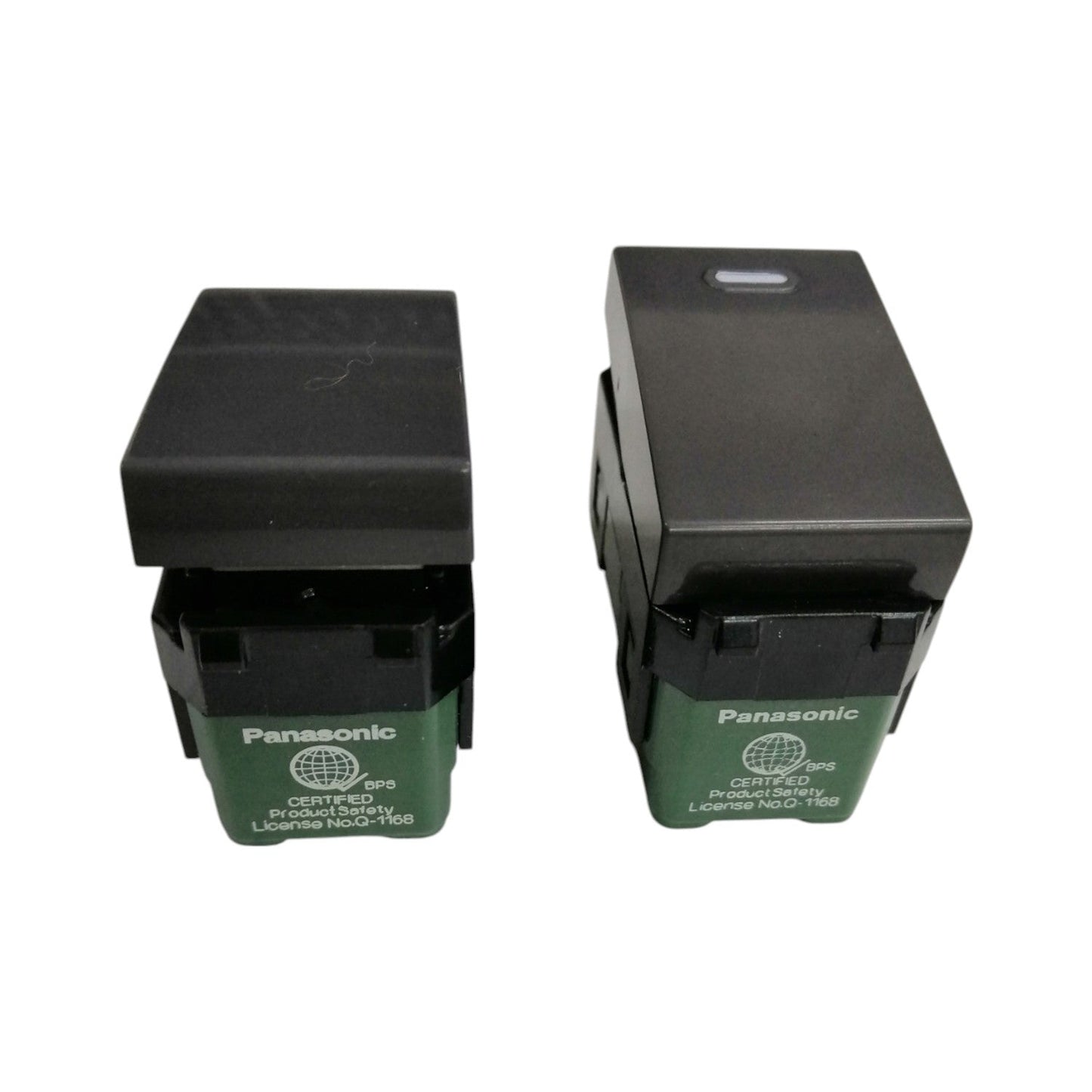 Panasonic 2 Gang Combination Switch,3 Way Switch and 1 Way Switch 16A 250V with Plate Cover Metallic Gray WEG6802MH-1/WEG5002HK-5/WEG5001HK-5
