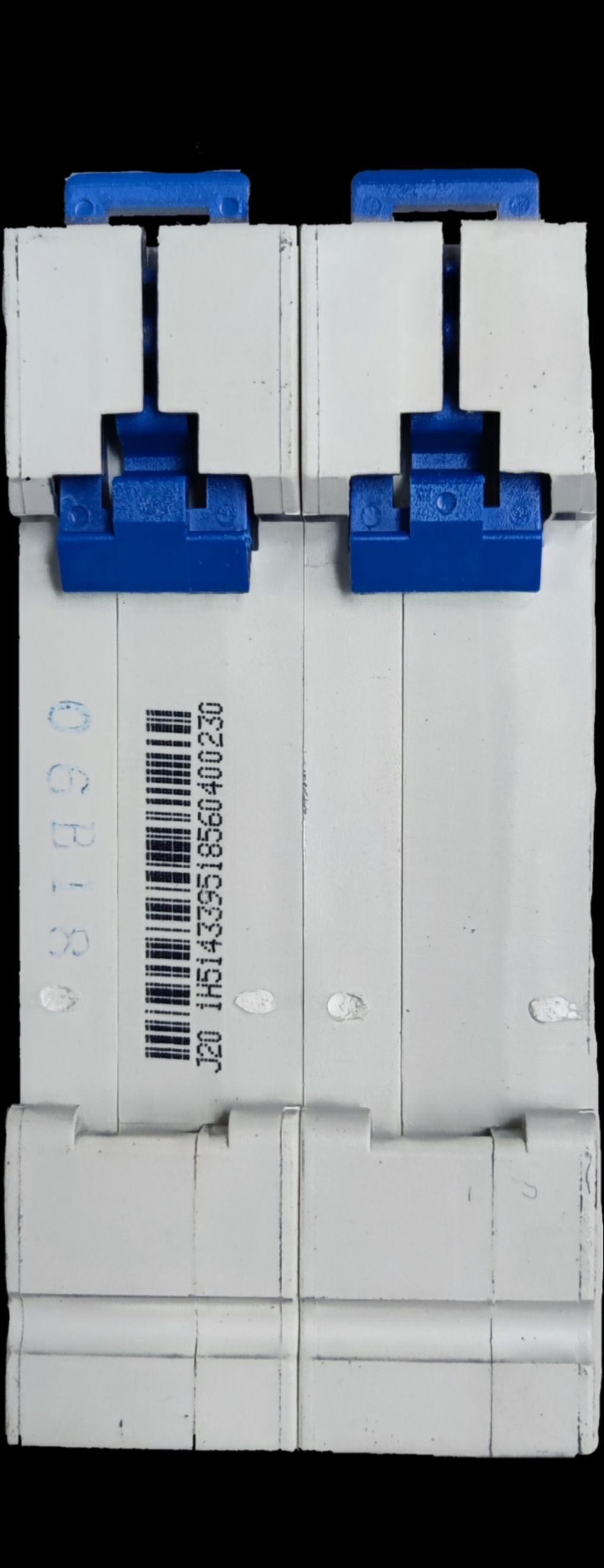 ZwitseRise 32A DC Miniature Circuit Breaker with dual white and blue switches for electrical protection