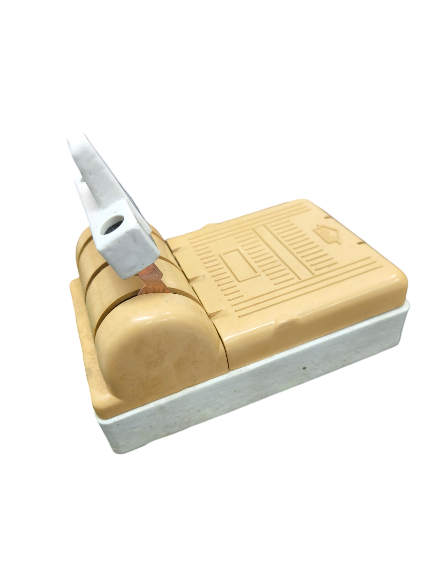 Taiyou Knife Switch 60A 3 Pole 3 Phase Single Throw with beige and white casing