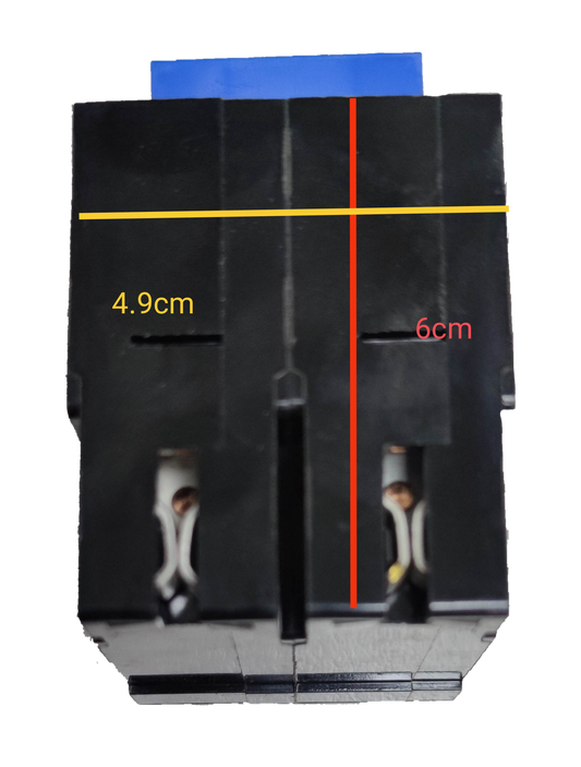 Koten Circuit Breaker 70A 2 Pole Plug-in with dimensions 4.9cm x 6cm for electrical safety