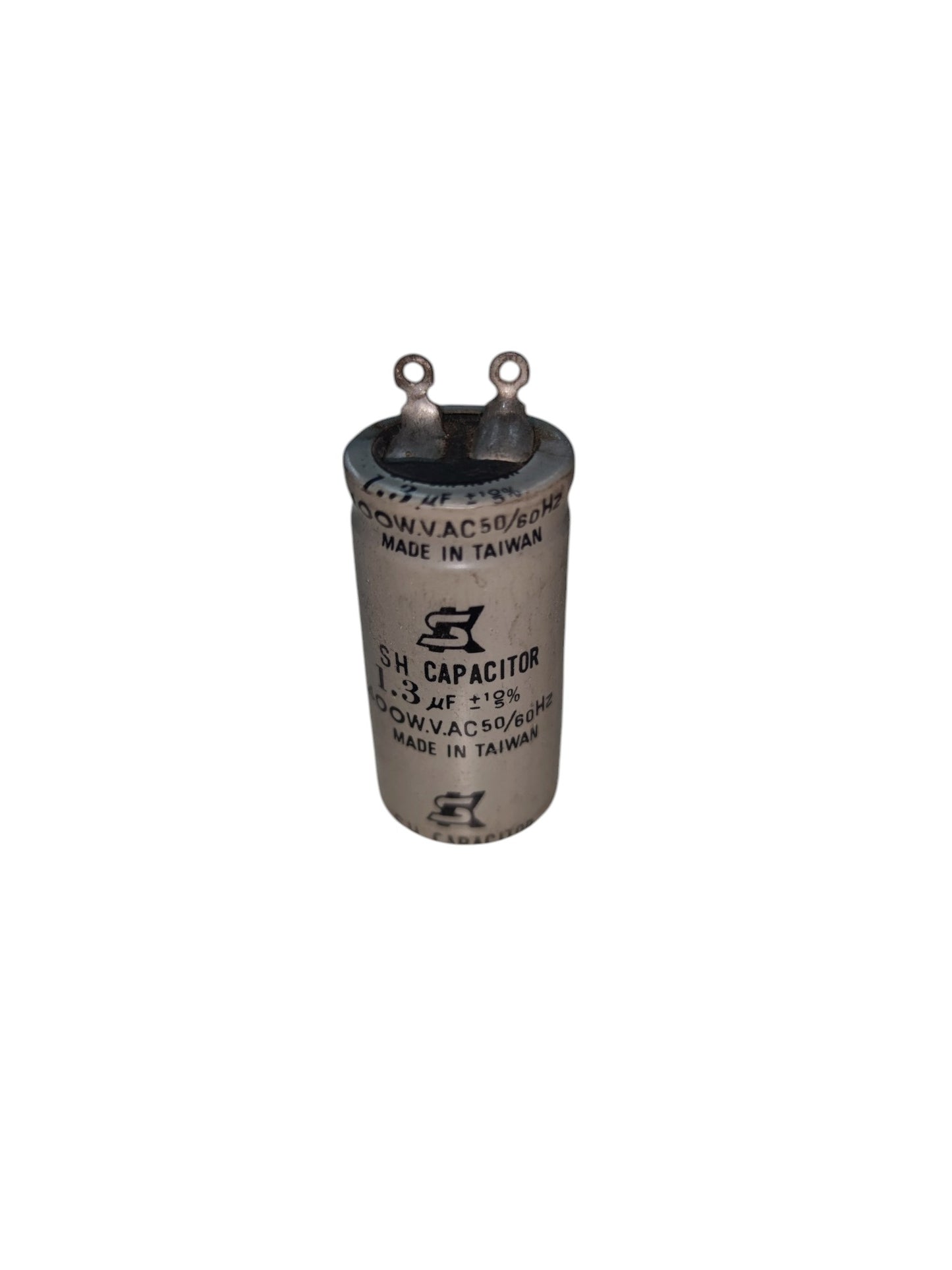 Motor start capacitor 1.3uf 400v for electrical applications, compact design made in Taiwan