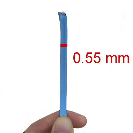 Omega AWG 8 Stranded wire Blue held by hand showing flexible insulated copper wire with 0.55 mm thickness