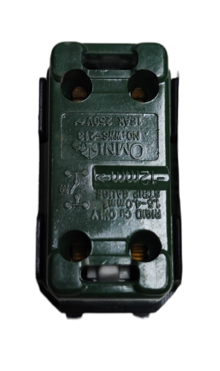 Omni 1 way switch 16A 250V in green with multiple connection points and durable design