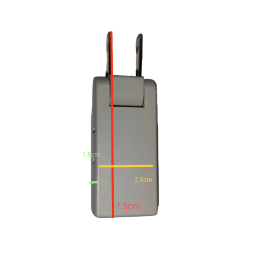 Omni 10A 250V electrical adaptor with compact design and standard plug for reliable electrical connections