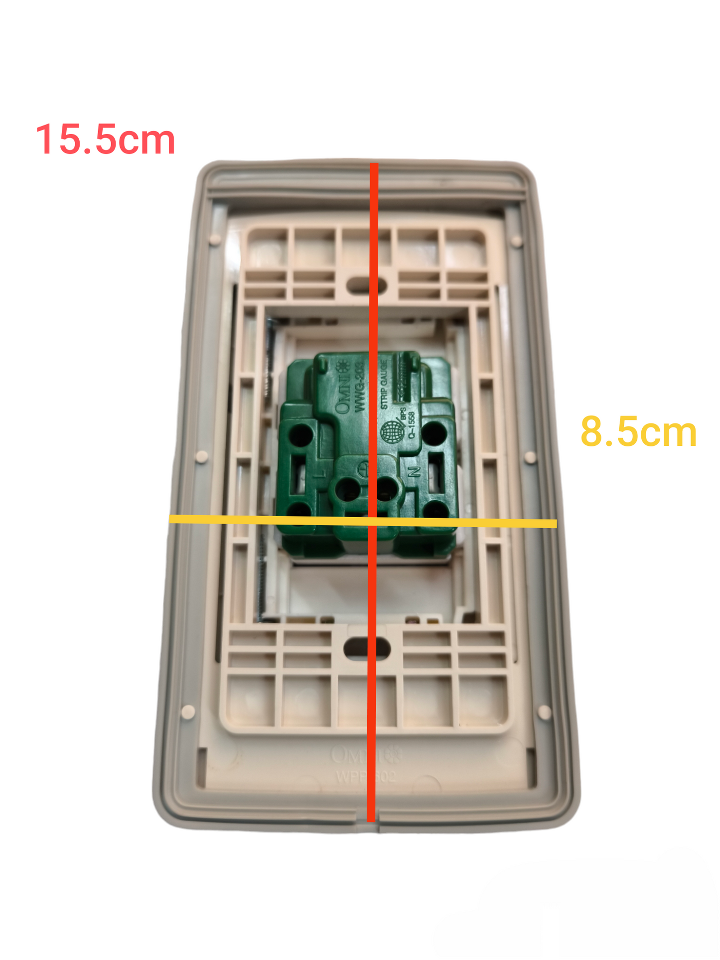 Omni outlet with ground 16A 250V with stainless plate showing back view and dimensions 15.5cm by 8.5cm
