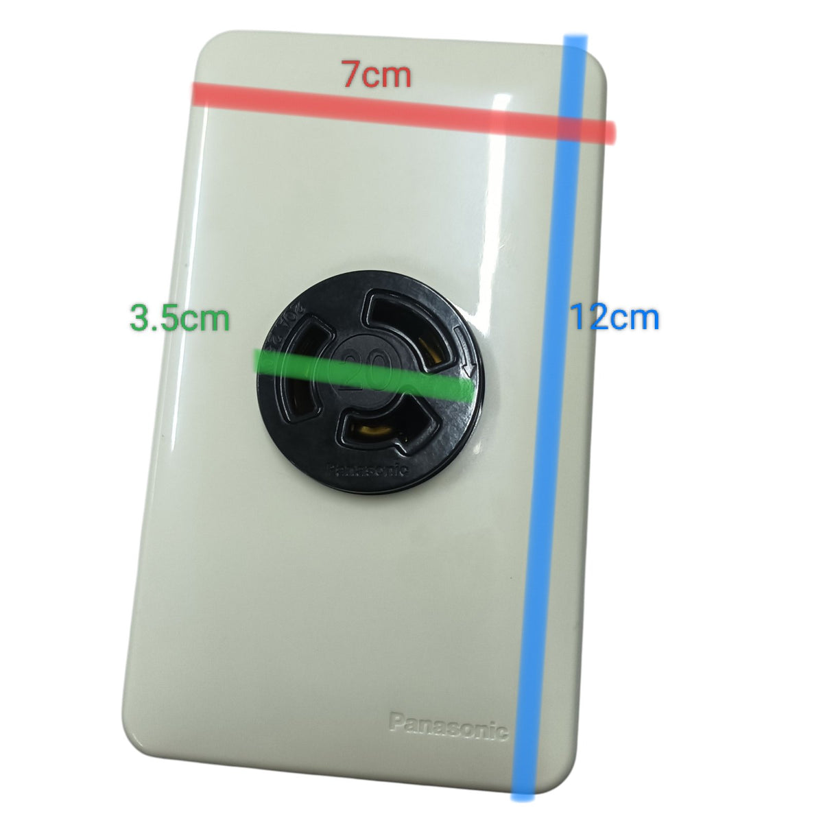 Panasonic wall plate with black industrial twist lock outlet 250V 20a centered and measurement markings