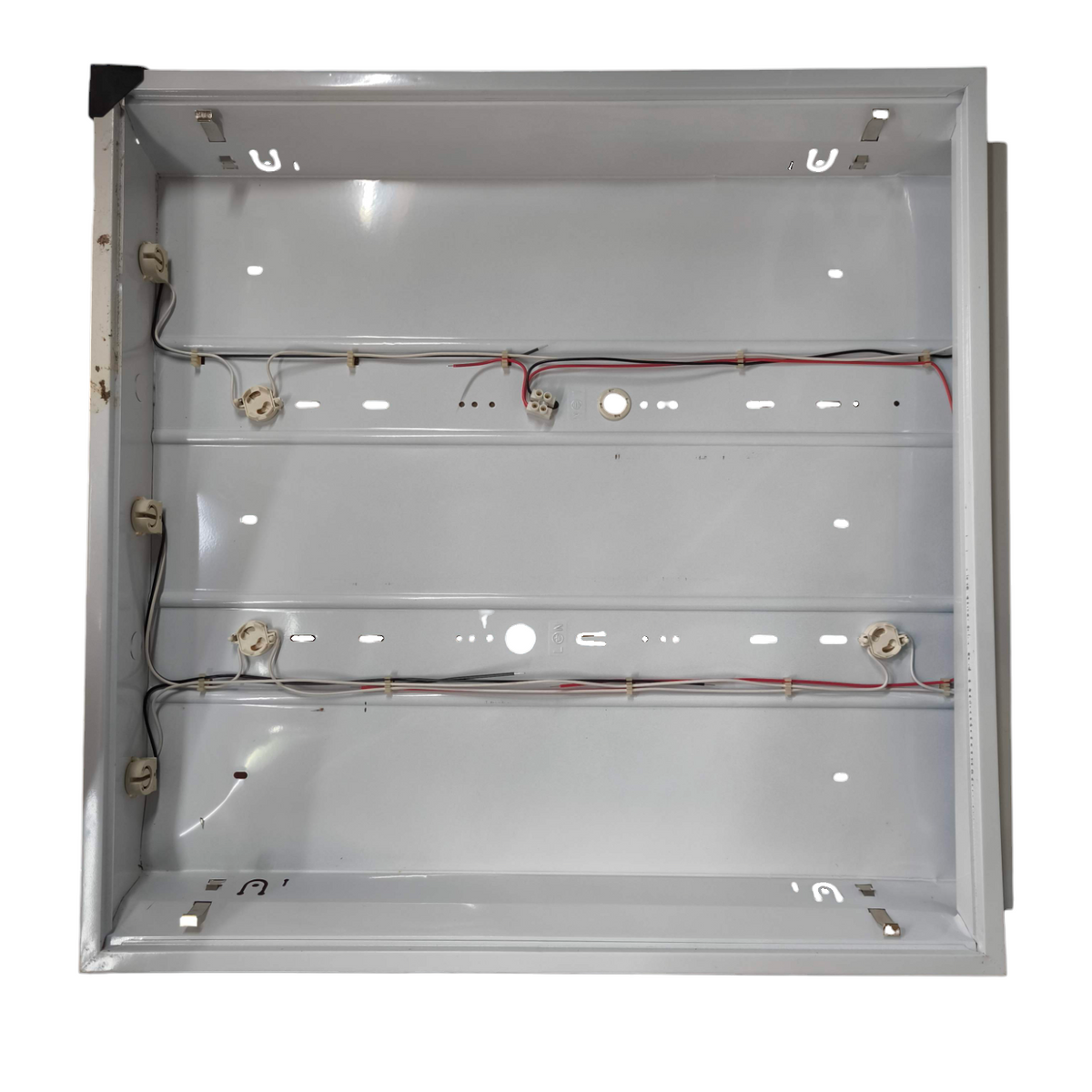 Tokina 3x20W Recessed Fixture for Fluorescent lighting installation with wiring and sockets