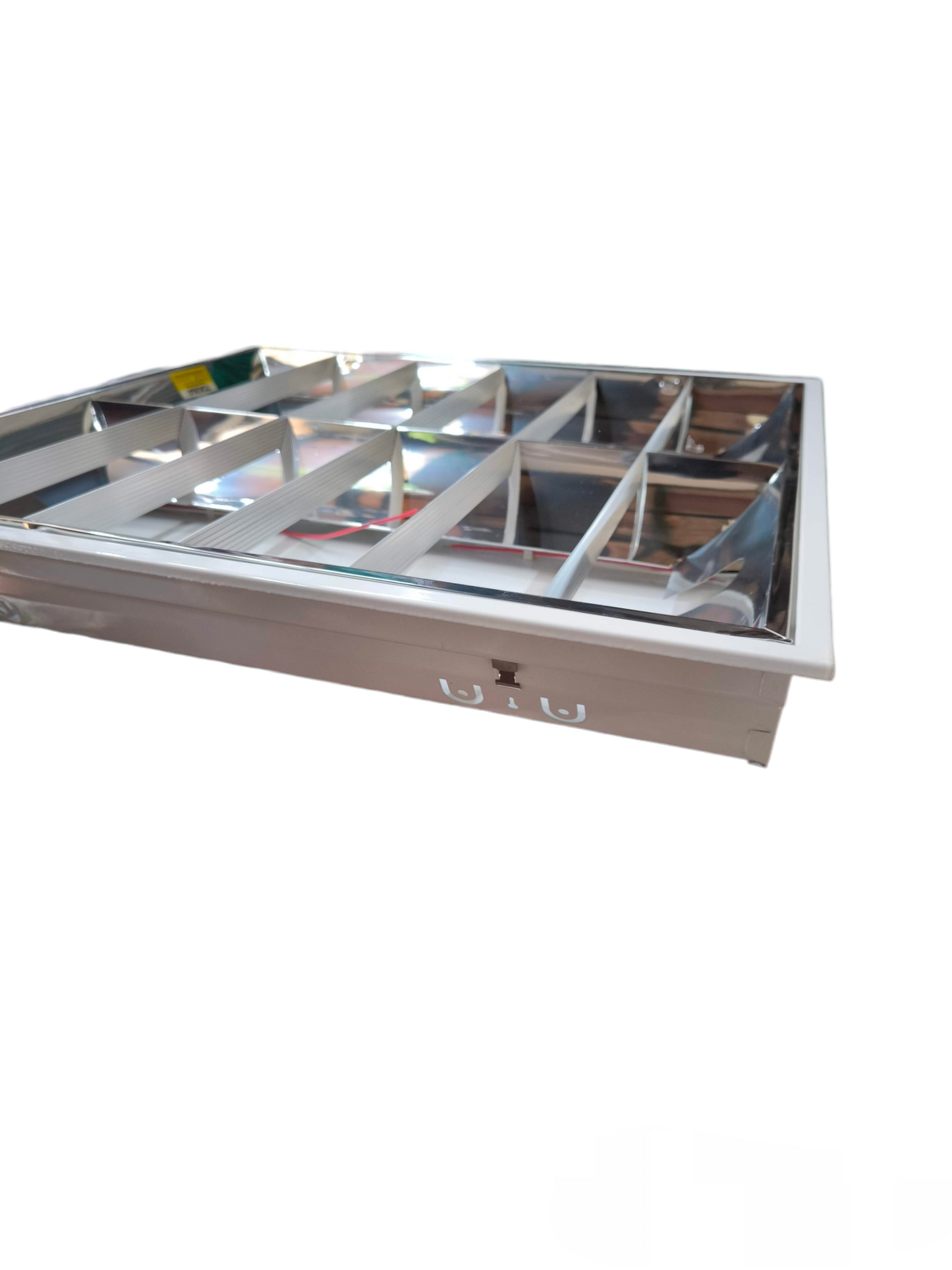 Tokina 3x20W Recessed Fixture for Fluorescent lighting installation with reflective metal grid design
