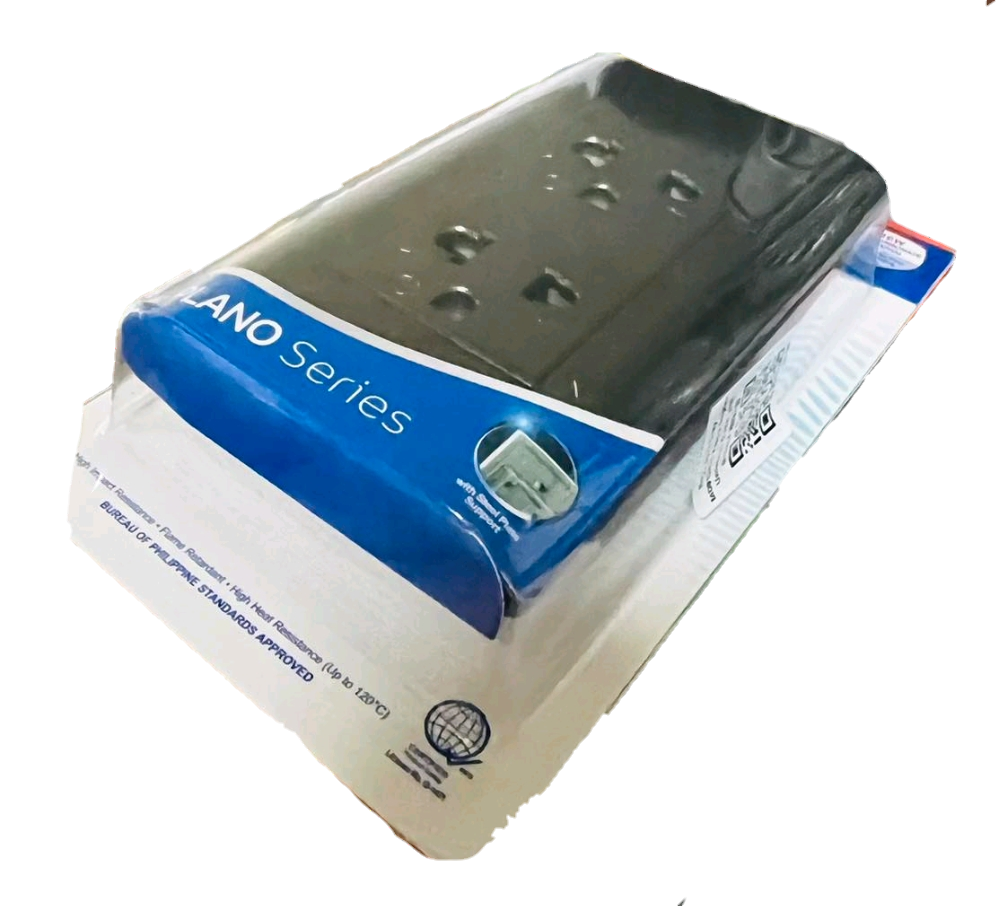 Royu Universal Outlet 15A 250V Dark Gray power strip with multiple sockets in retail packaging