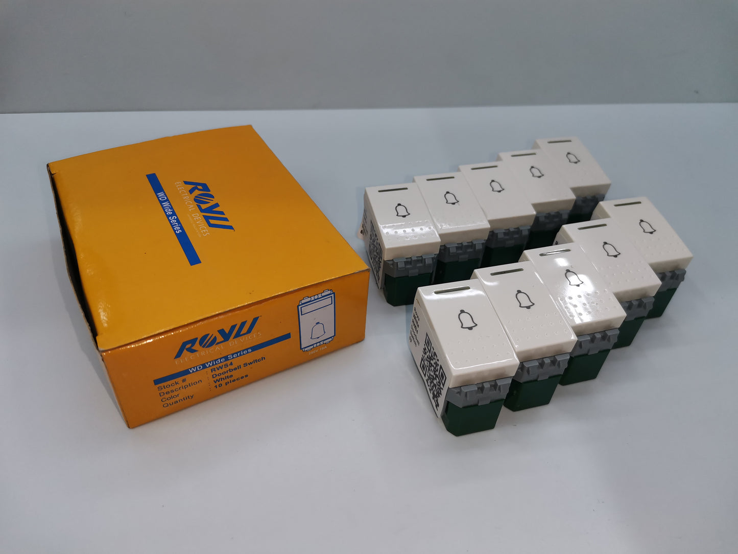Royu Doorbell Switch RWS4 10pcs with white buttons and yellow packaging box