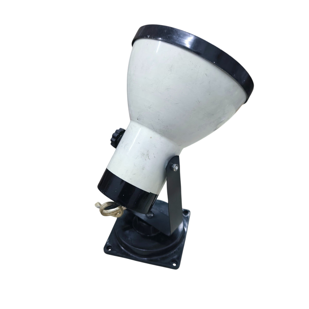 14cm E27 spot light holder with adjustable design and classic finish for versatile lighting solutions