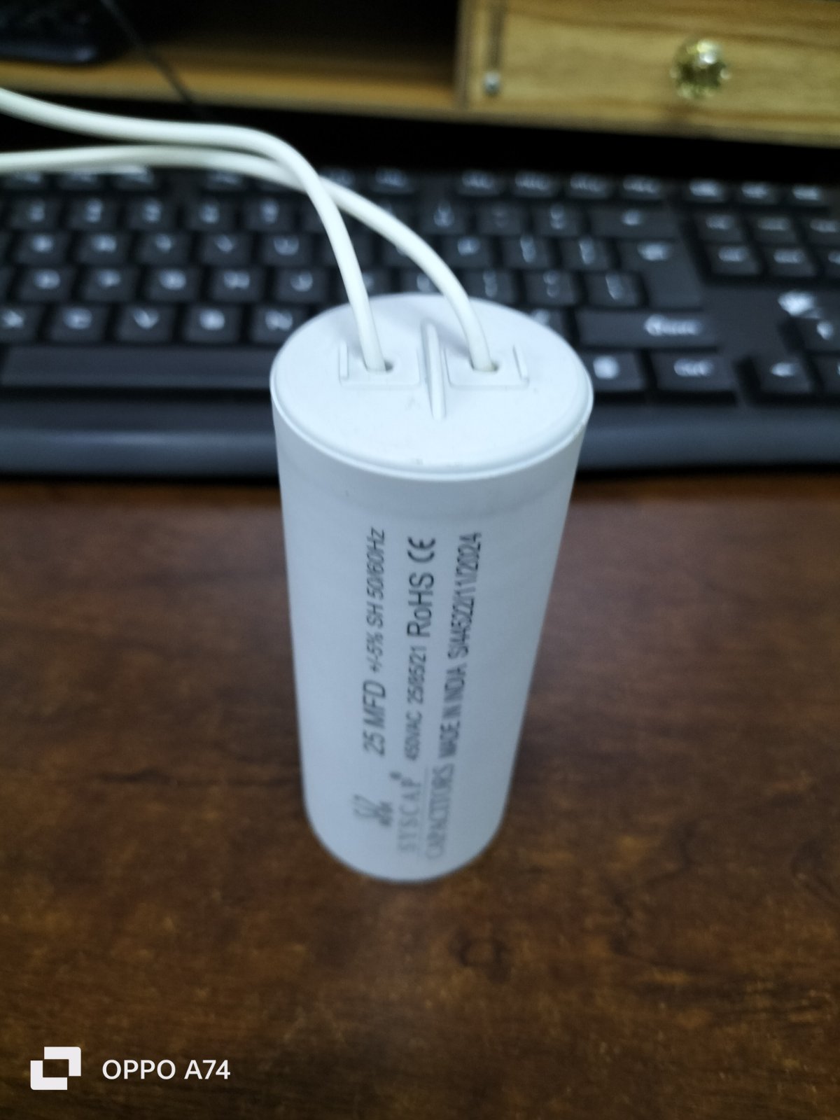 Syscap motor running capacitor industrial cylindrical electrical component with wires