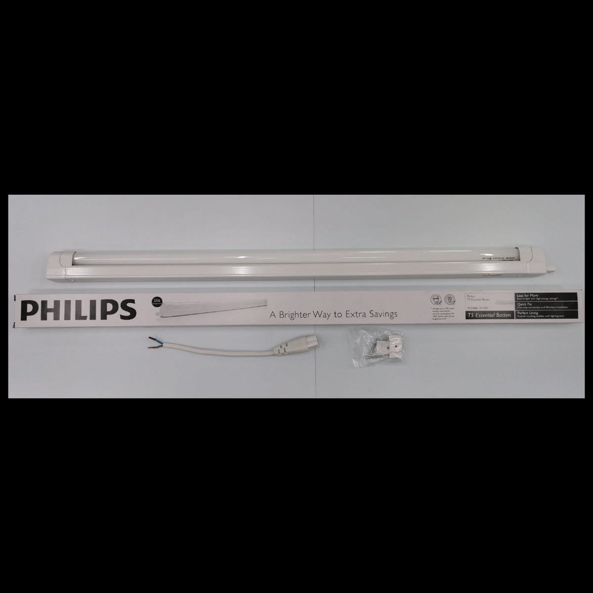 Philips T5 Fluorescent Lamp 28 Watts Daylight tube with ballast and mounting accessories