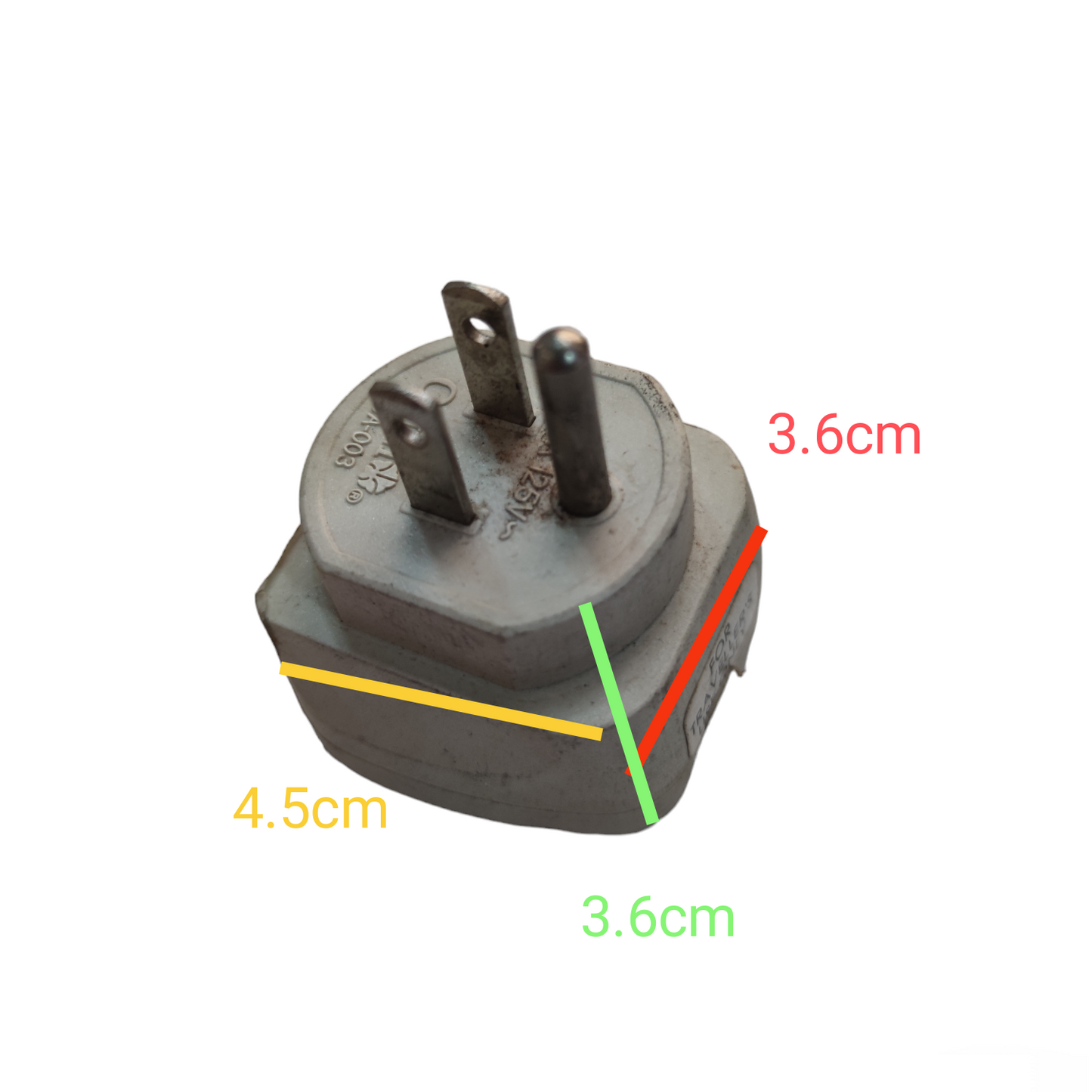 Omni Universal Adaptor 15A 125VAC with three-prong plug and compact design