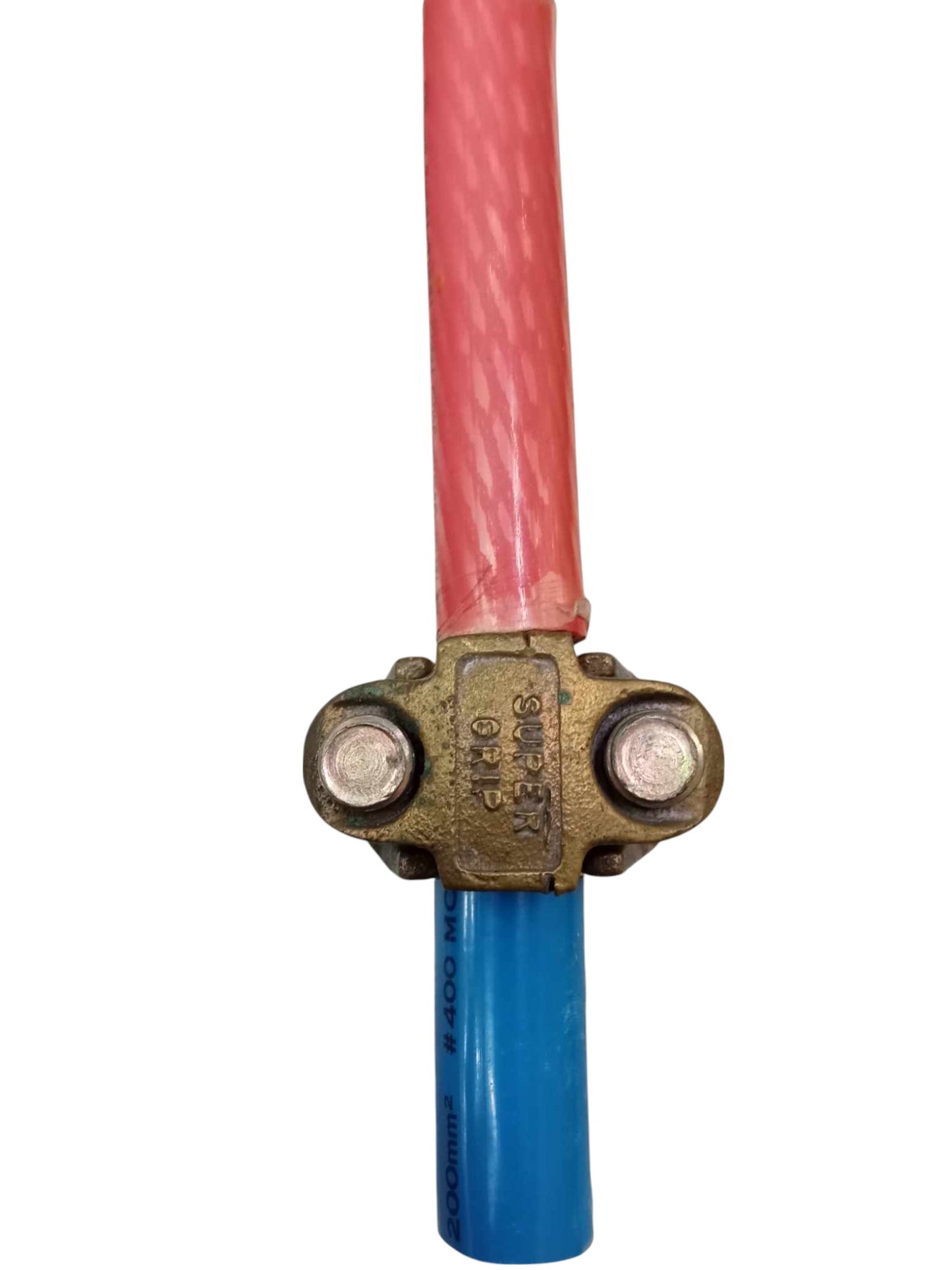 Solderless Connector 2 Bolt 250-350MCM joining red and blue insulated electrical wires