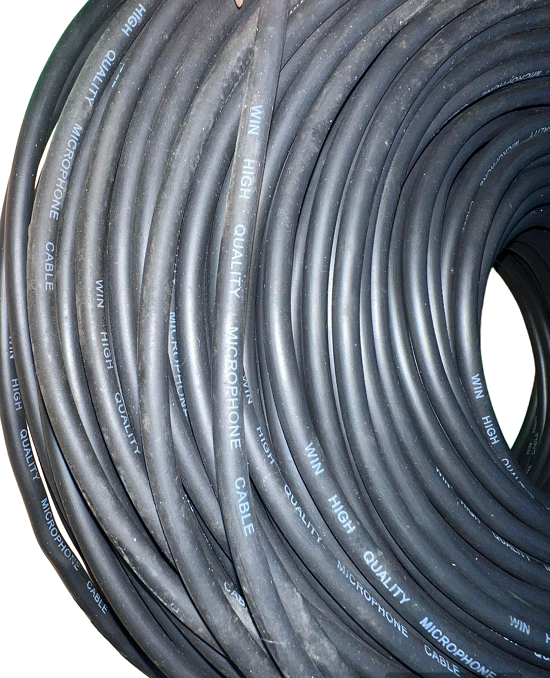 Coiled black Win Microphone Cable with high quality text for clear audio connections