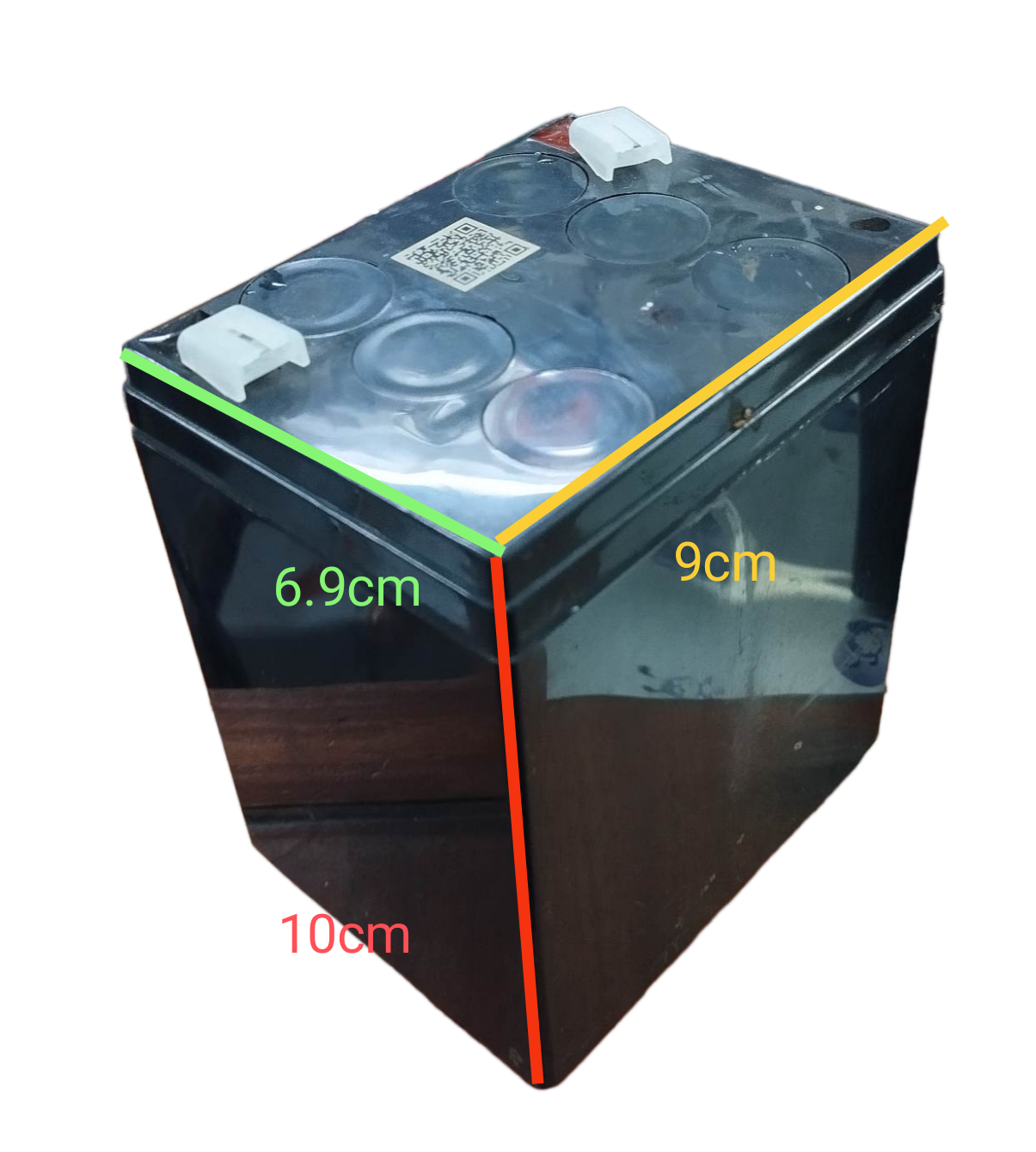 Local 12V 5AH sealed lead acid battery with compact rectangular design and terminal connectors