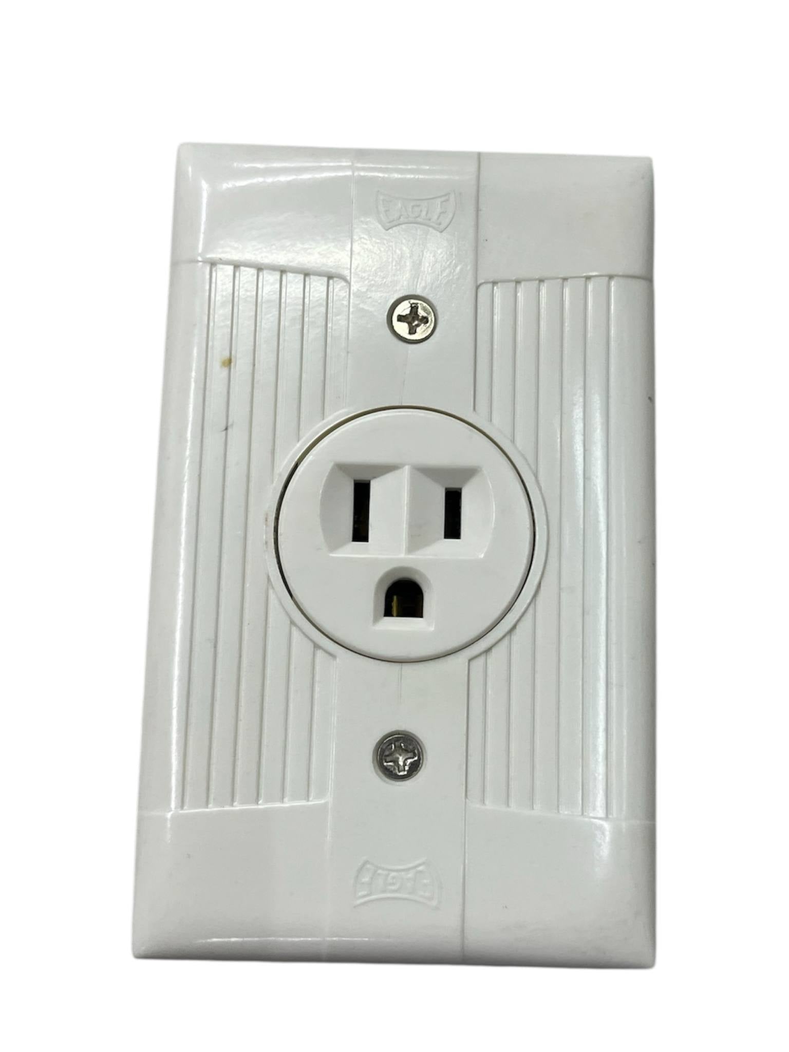 Eagle 15a 250v electrical outlet white with dual socket design and durable surface