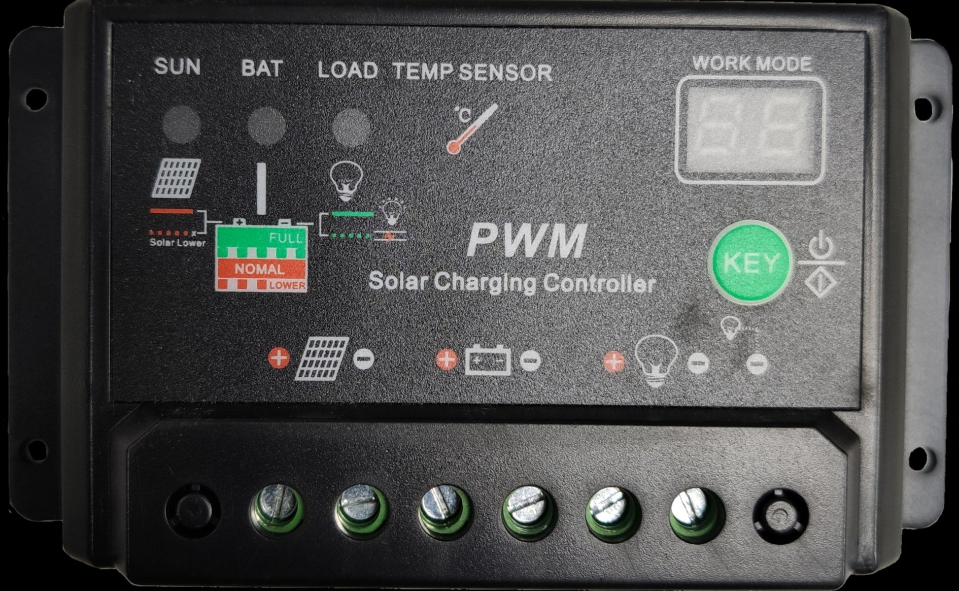 ZwitseRise 15A Solar Charge Controller with PWM technology and easy connection terminals
