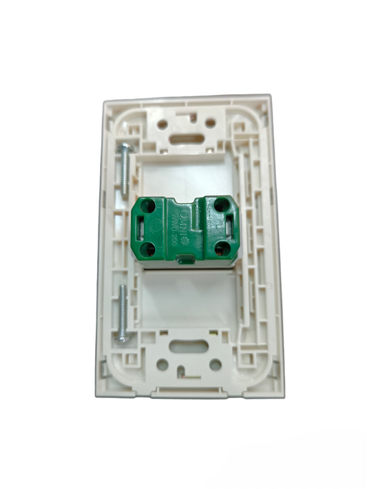 Omni 1 Gang Universal Outlet 15A 250V with Stainless Plate Cover WWP-110S+WWU-200