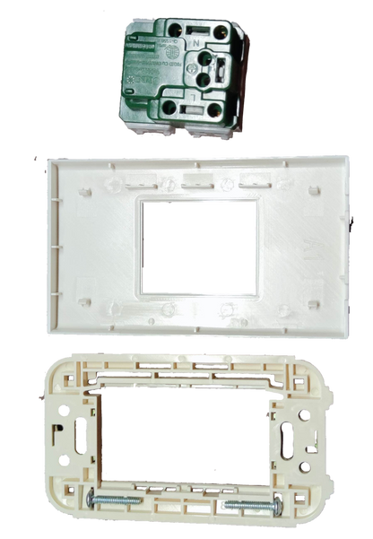 Omni 20A aircon outlet with plate, multi-piece design for easy installation and durability