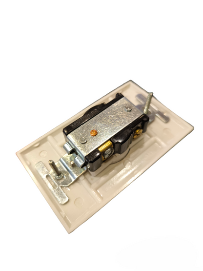 Eagle 1 Gang Tandem Outlet Device 15A 250V