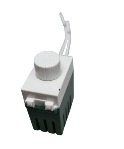 Omni 500W Dimmer Switch WDM-502 for controlling light brightness with a sleek design