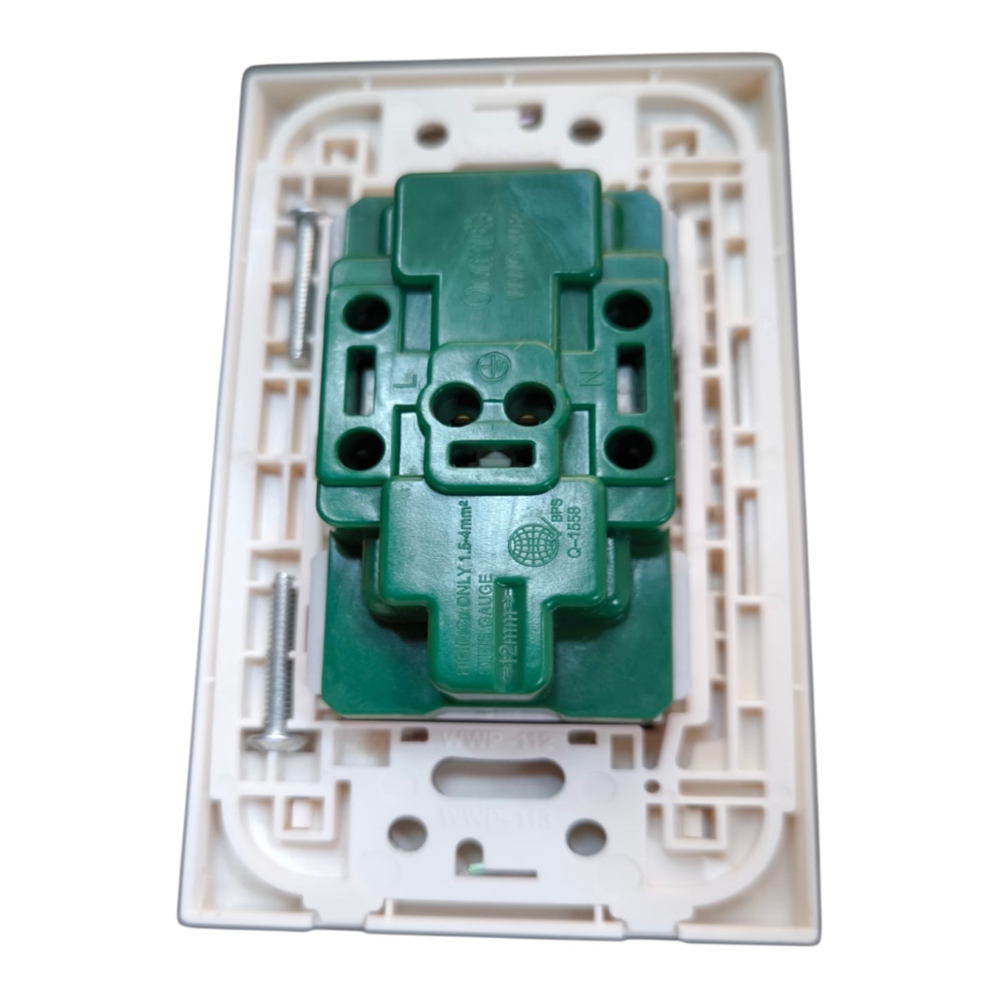 Omni Duplex Universal Outlet with Ground  and Plate Cover 16A 250V WWP-113+WWG-402