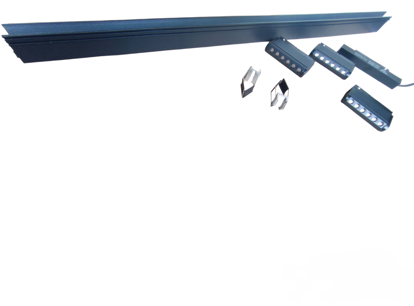 Magnetic Track Light 1 Meter 50mm with 3Pcs Rotary Grille Track Light Daylight 6500K 220V ( ILLUMIQ TERRA)