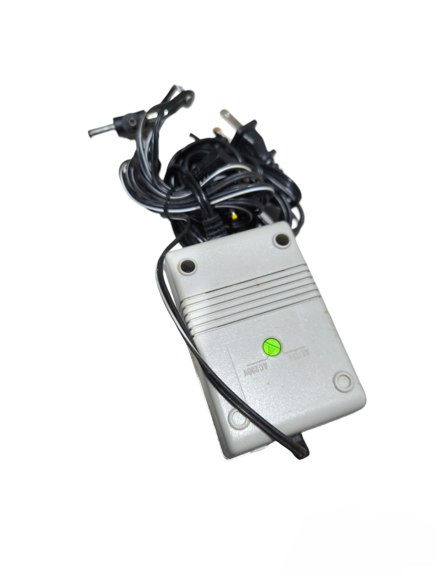 Newstar Universal Multiple Adaptor Regulated Power Supply 1000Ma Output Voltage 1.5, 3, 4.5, 6, 7.5, 9, 12V DC 220V / 110V input