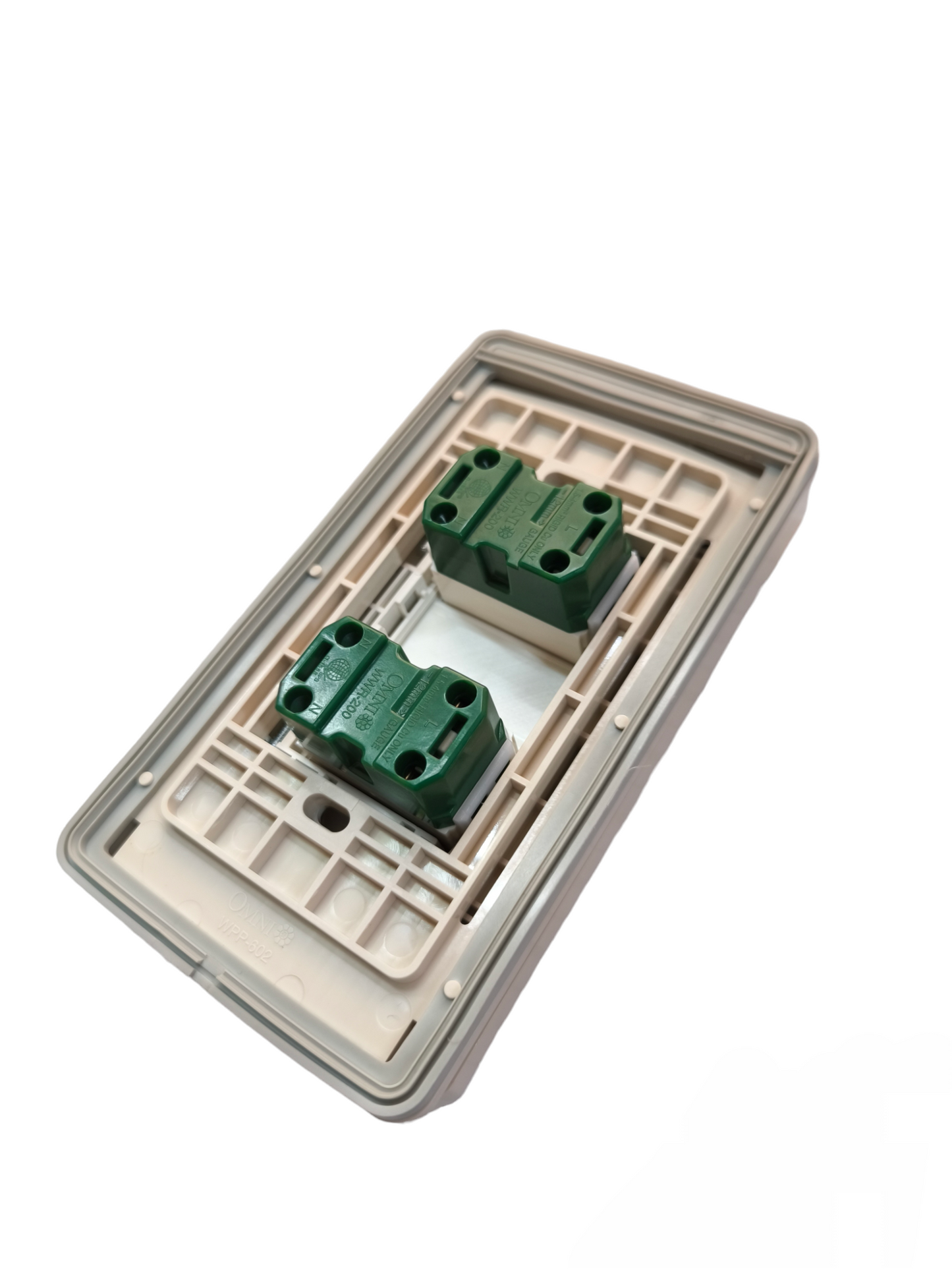 Omni Weatherproof 2 Gang Flat Pin Outlet 15A 250V WPP-602+WWP-112+(WWR-200x2)