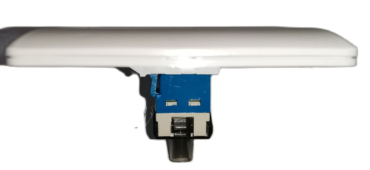AMP CAT 6 LAN outlet with white faceplate for reliable network connectivity