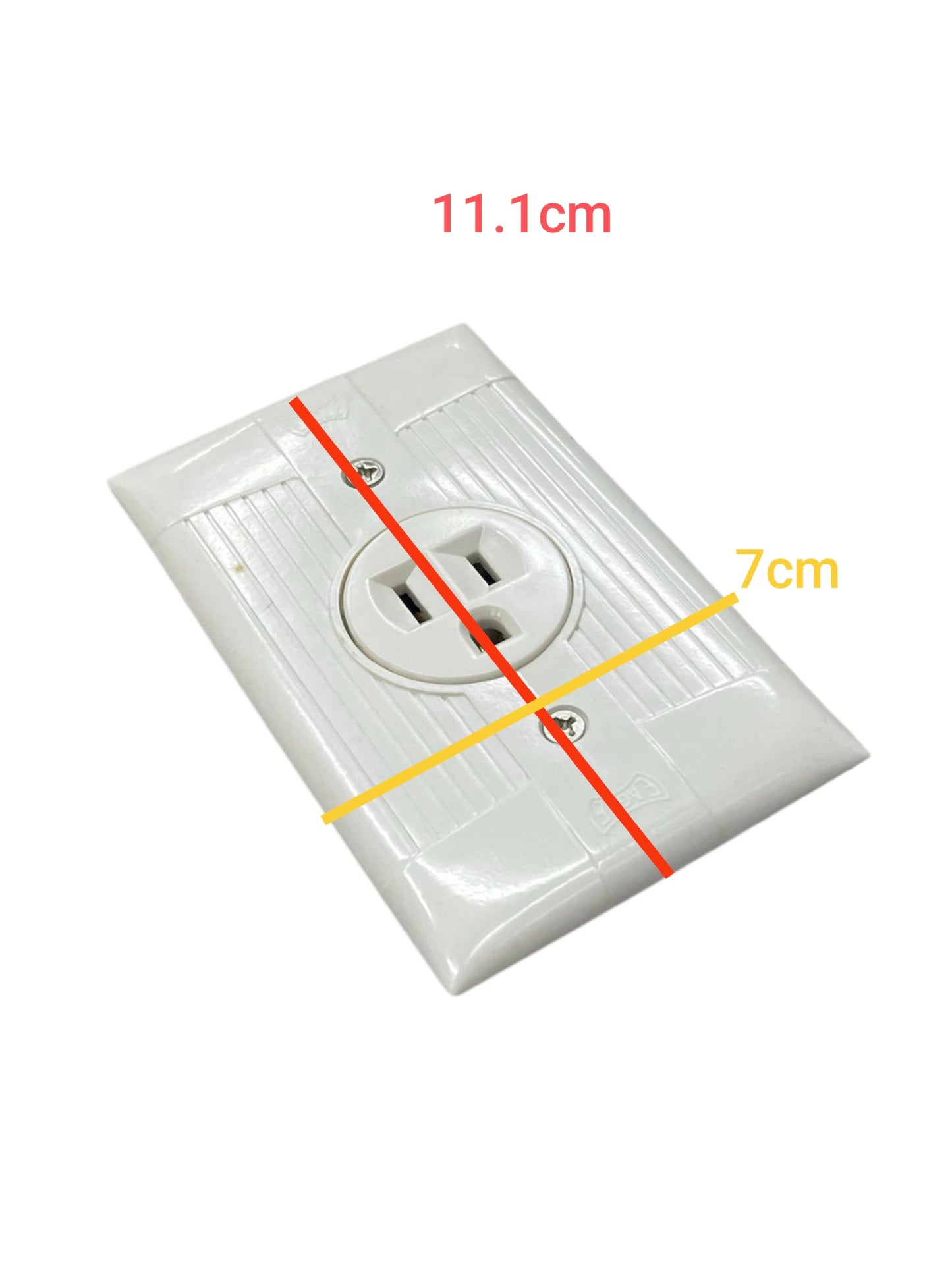 Eagle 1 Gang Outlet with Plate Cover White or Cream 15A 250V 817/131-C