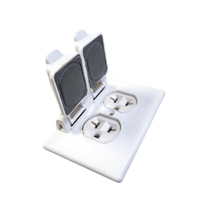 Eagle Weatherproof 2 Gang Tandem Outlet with Ground White 15A 250V CAT1962/877-IC