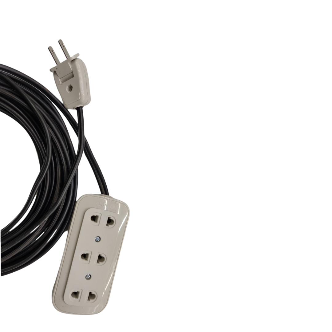 Omni Extension Cord 2200W 10A black power cord with three outlets for multiple device connections