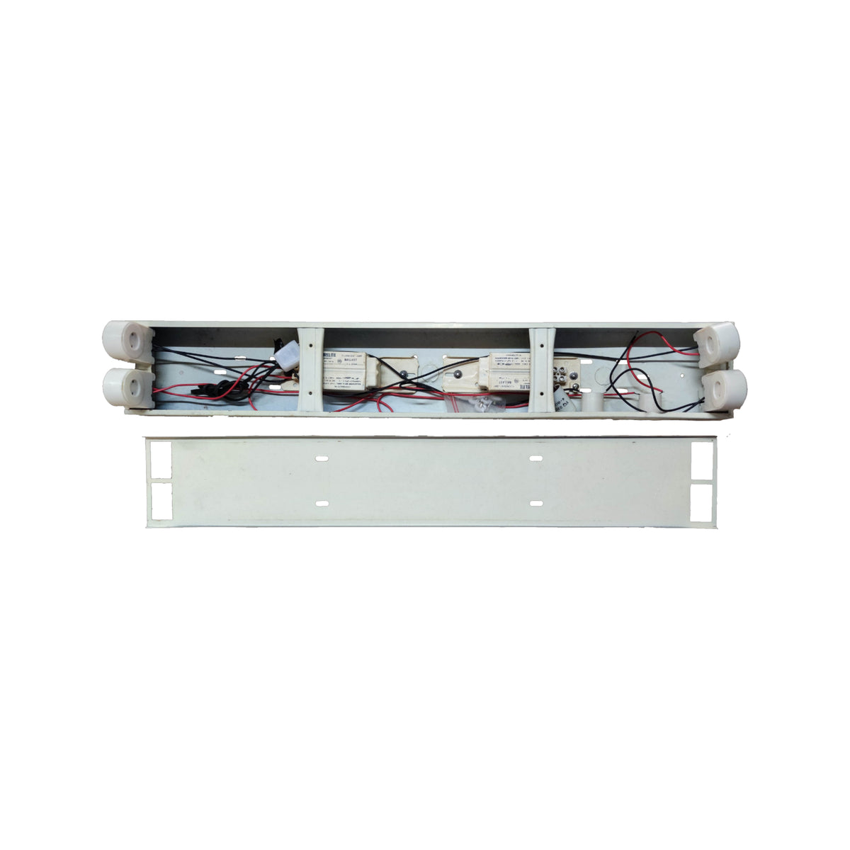 Focus 2x20W fluorescent light fixture with internal wiring and mounting options