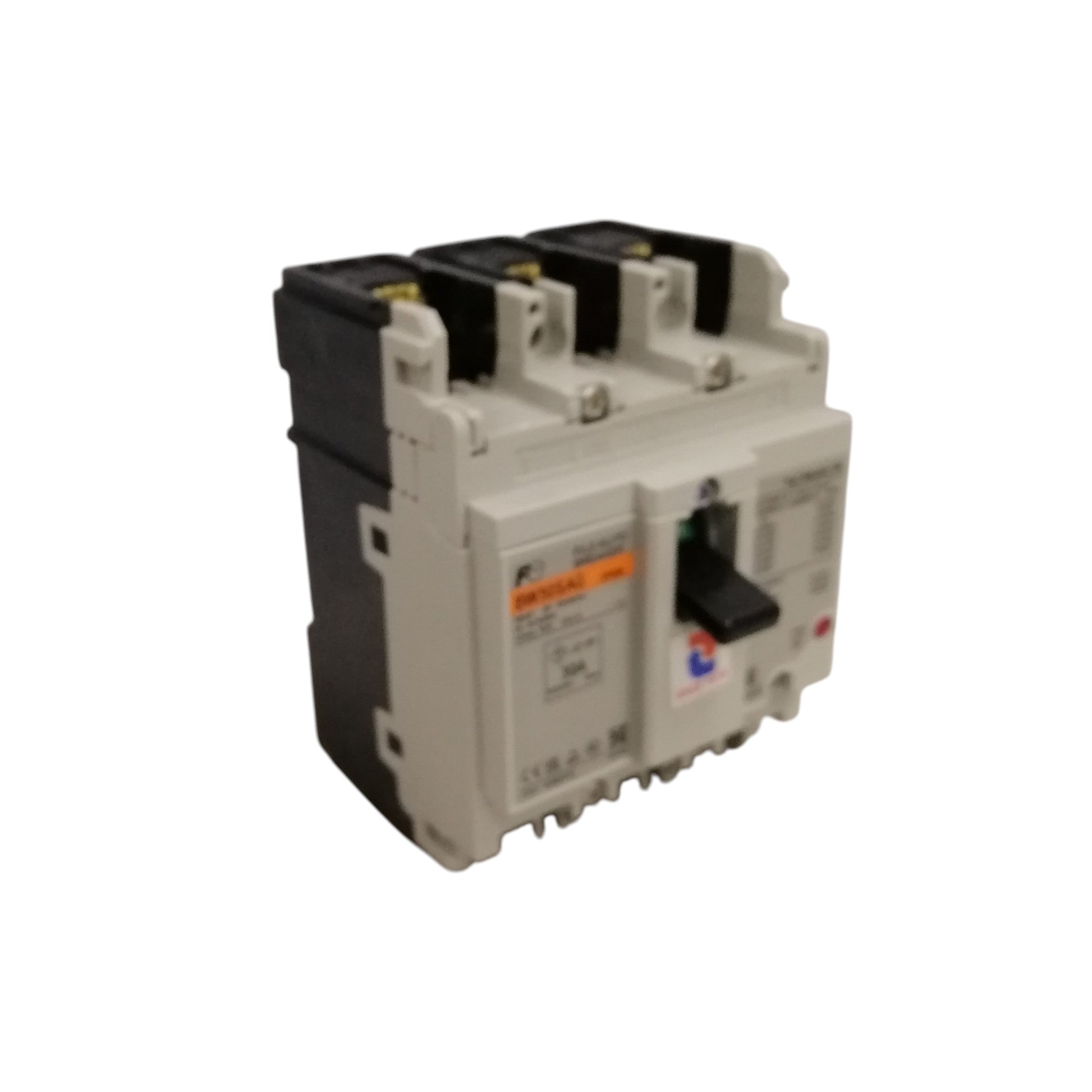 Fuji MCCB molded case circuit breaker 30A. Three pole industrial Fuji circuit breaker with toggle handle