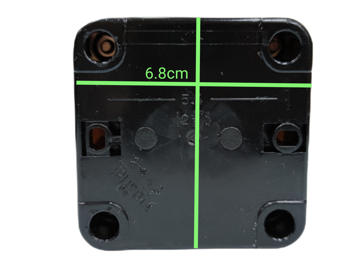 Black plastic component part for Game Boy Charger SP and NDS with a 6.8cm width from China