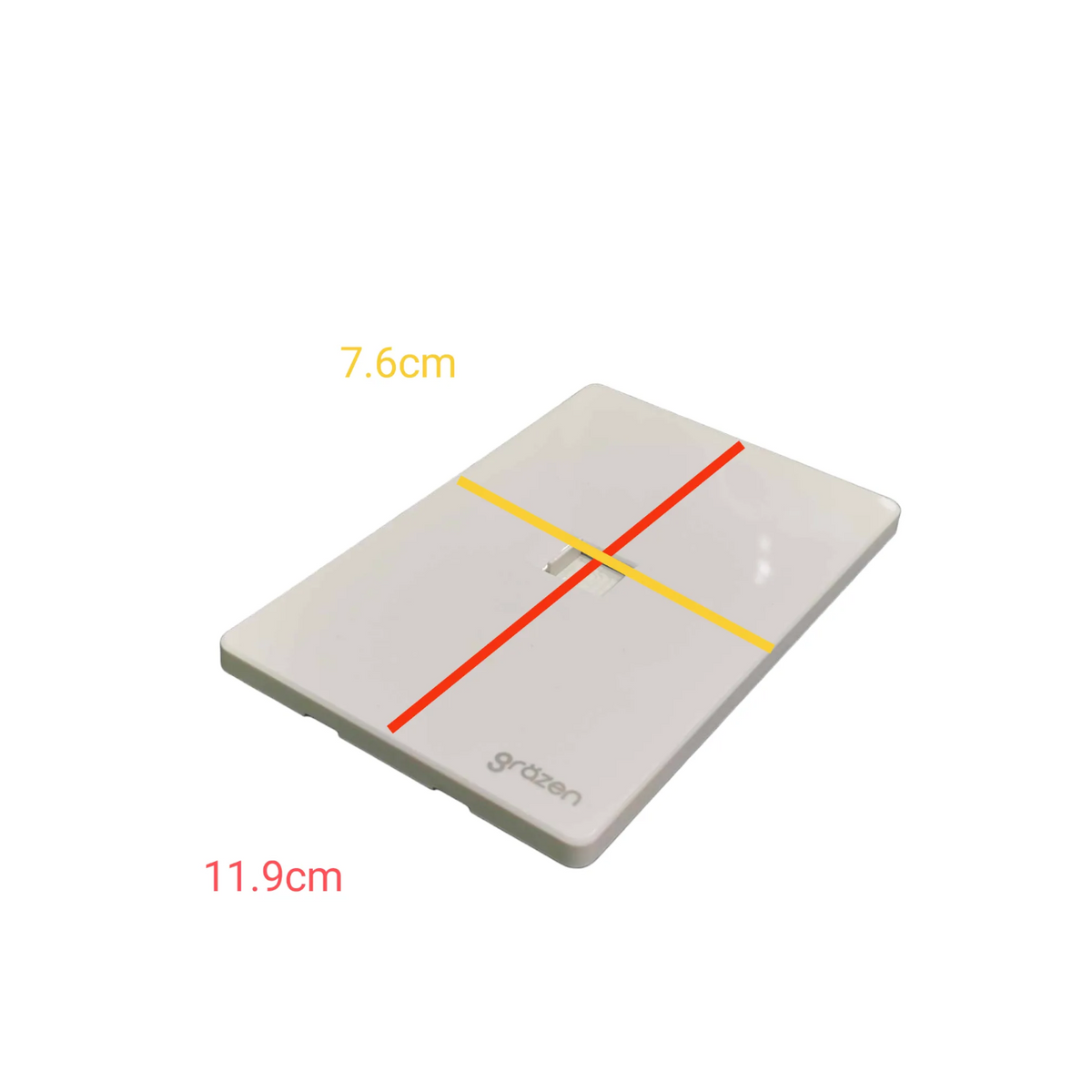 A white rectangular tray or plate shown on a light gray background with red and yellow measurement lines and text indicating dimensions 7.6cm and 11.